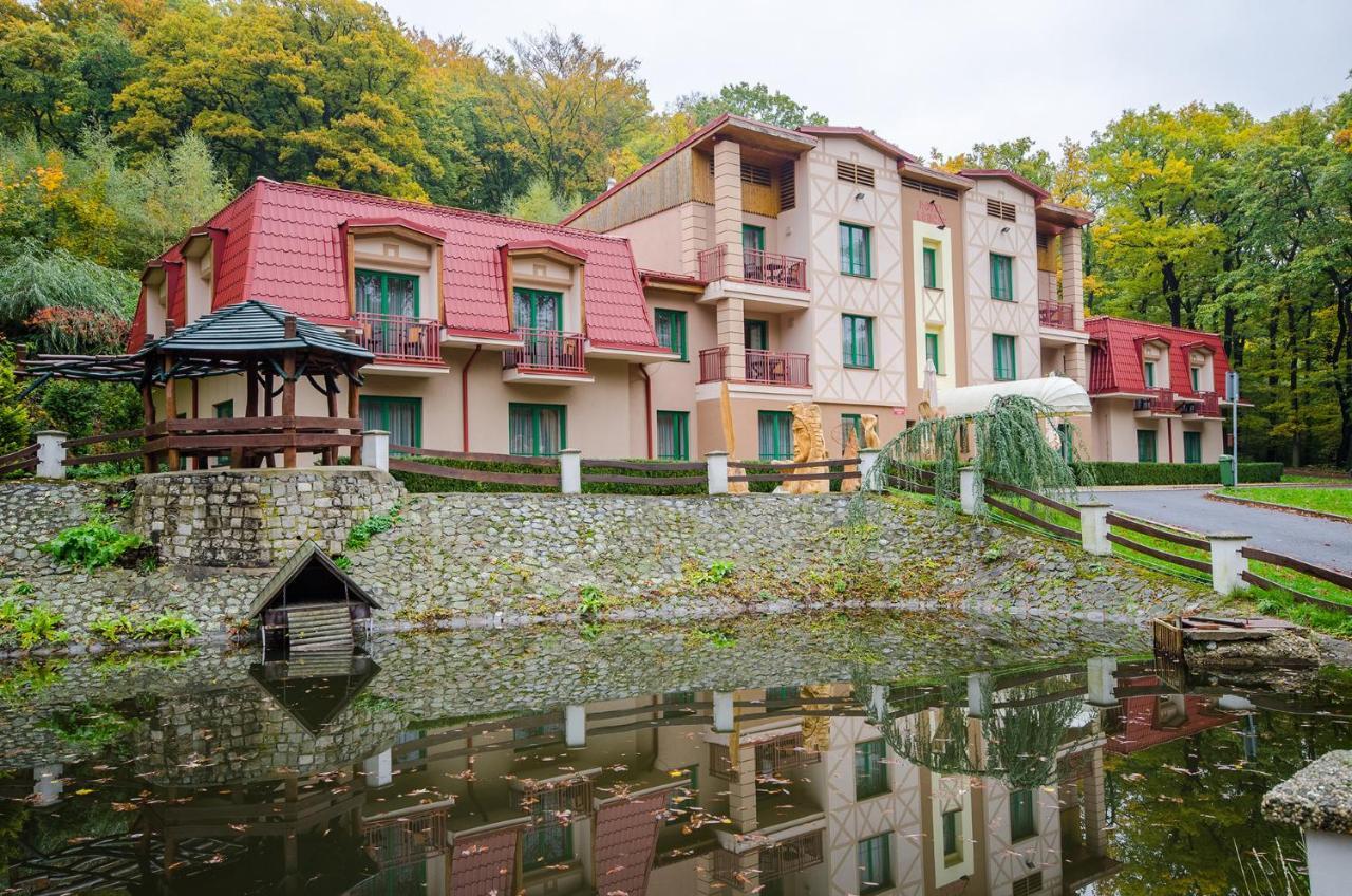 Hotel Loucky Litvínov Exterior foto